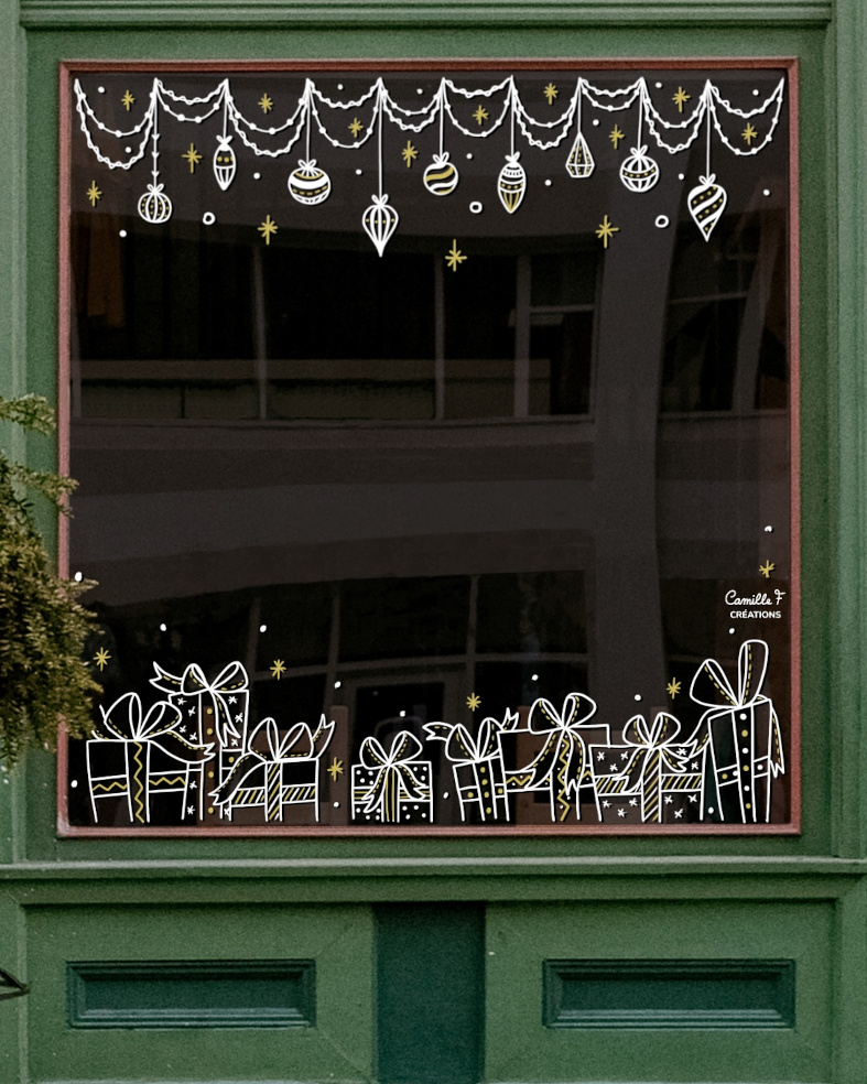 Peinture sur vitrine pour Noël avec des cadeaux en bas et une guirlande et des suspensions en haut. Design par Camille F créations